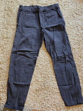 Athleta Womens Lightweight Pants - Black Size 10